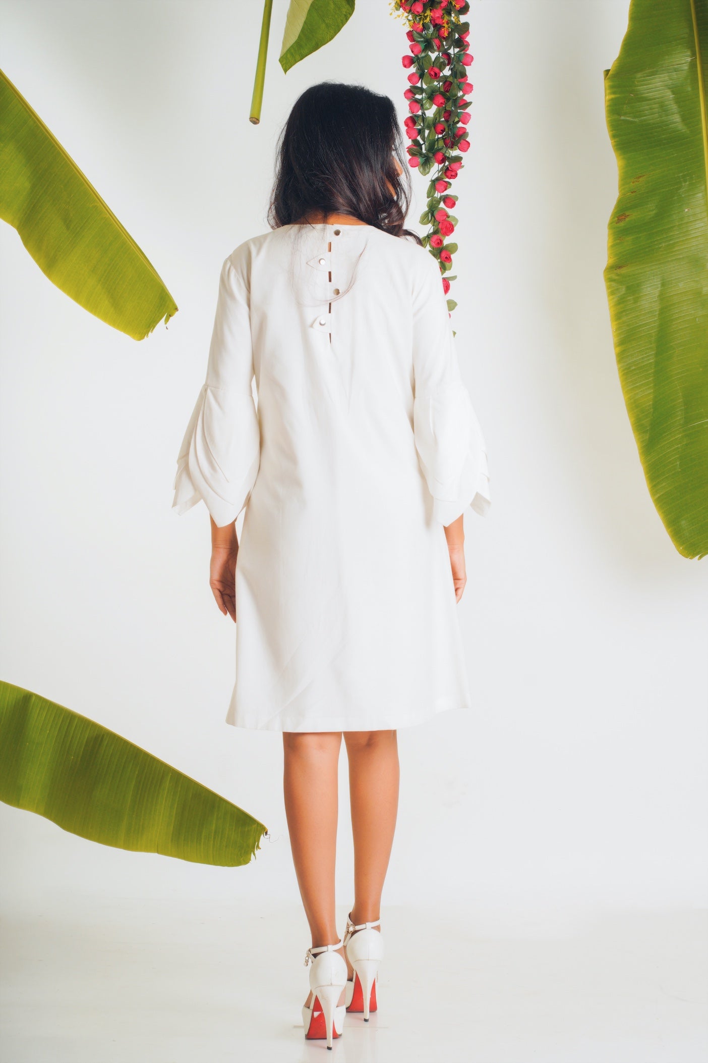 Floral Embroidered Lotus Sleeved Tunic